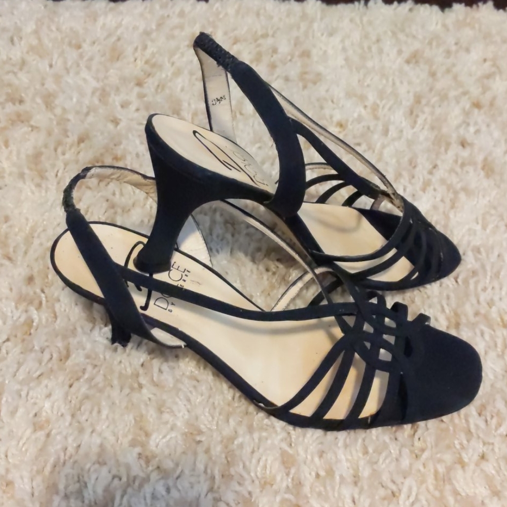 Sandals - Picture 2 of 8